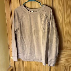 light mauve crew neck!